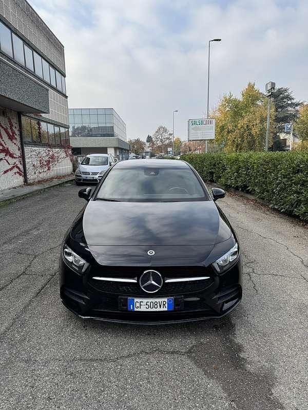 Usata Mercedes A180 Premium 116 CV (85 kW) 2021 Nero Berlina