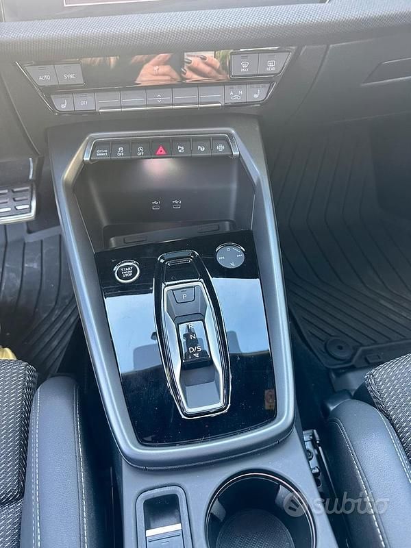 Usata Audi A3 S-Line 150 CV (110 kW) 2025 Nero Station wagon