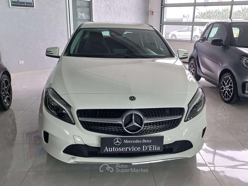 Usata Mercedes A180 109 CV (80 kW) 2018 Bianco Berlina