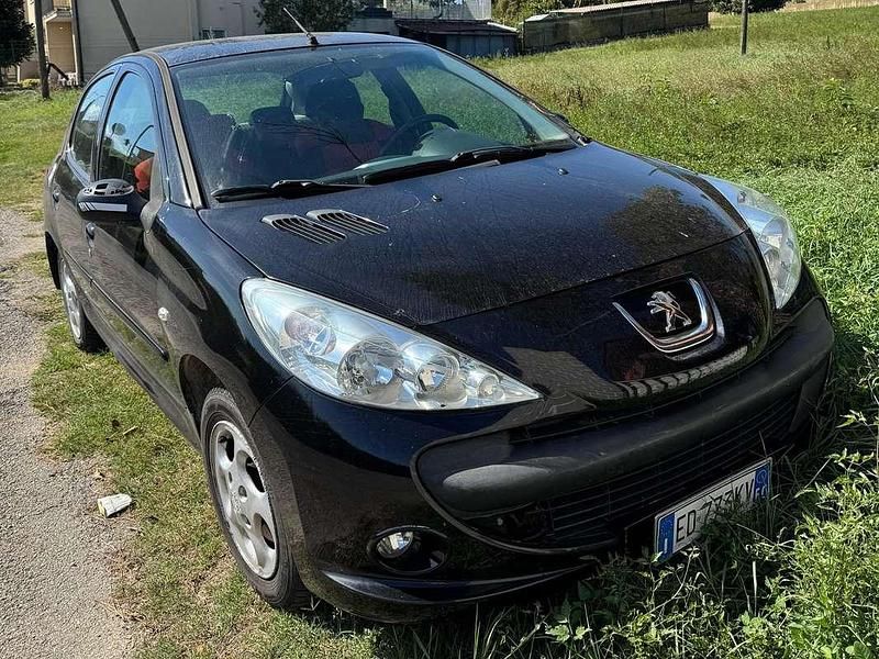 Usata Peugeot 206 60 CV (44 kW) 2010 Nero Berlina