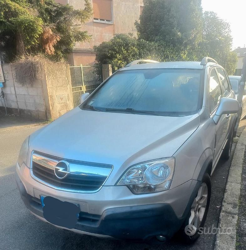 Usata Opel Antara Cosmo 150 CV (110 kW) 2007 Grigio SUV