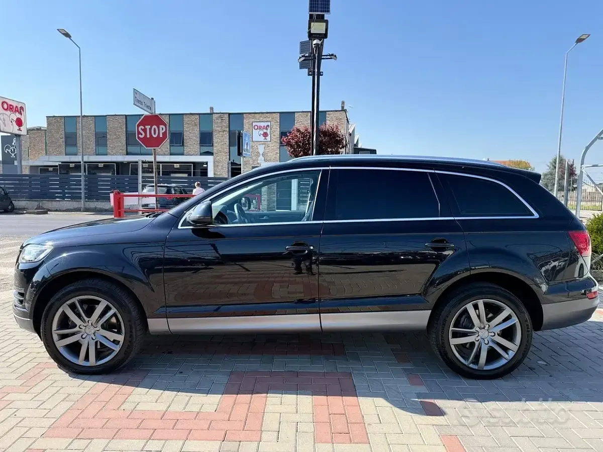 Usata Audi Q7 240 CV (176 kW) 2010 Nero SUV
