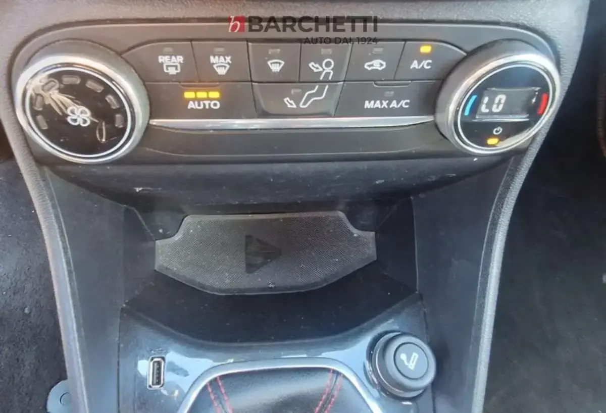Usata Ford Fiesta ST-Line 86 CV (63 kW) 2020 Nero Utilitaria