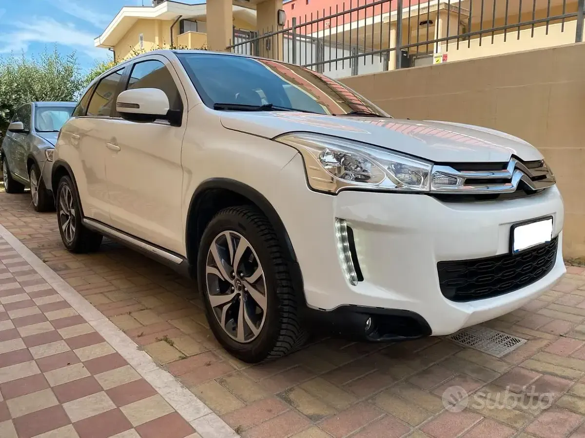 Usata Citroën C4 Aircross Attraction 114 CV (83 kW) 2015 Bianco SUV