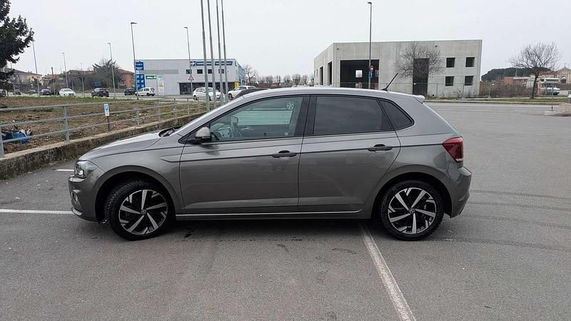Usata VW Polo Comfortline 95 CV (69 kW) 2018 Grigio Utilitaria