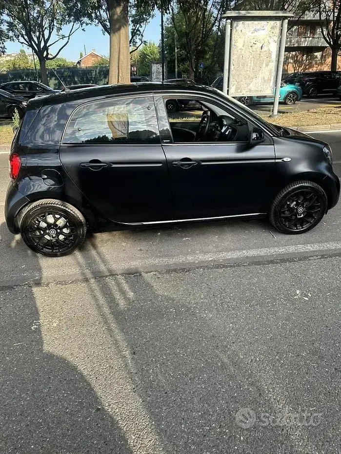 Usata Smart ForFour Passion 71 CV (52 kW) 2017 Nero Utilitaria
