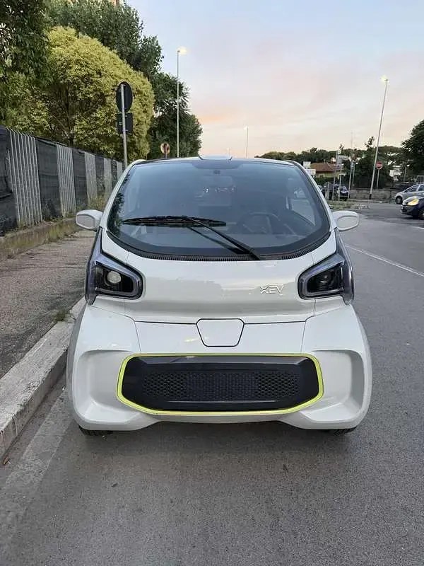 Usata XEV Yoyo 7 kW (10 CV) 2024 Grigio Utilitaria