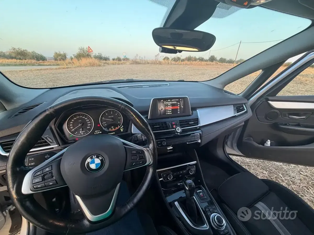 Usata BMW 218 Active Tourer Advantage 150 CV (110 kW) 2014 Giallo Monovolume