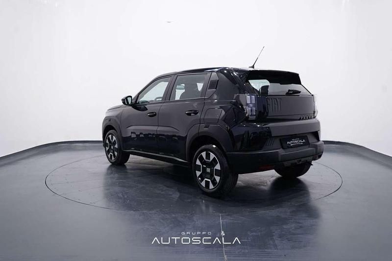 Nuova Fiat Grande Panda Icon 101 CV (74 kW) 2026 Nero cinema extraserie Utilitaria