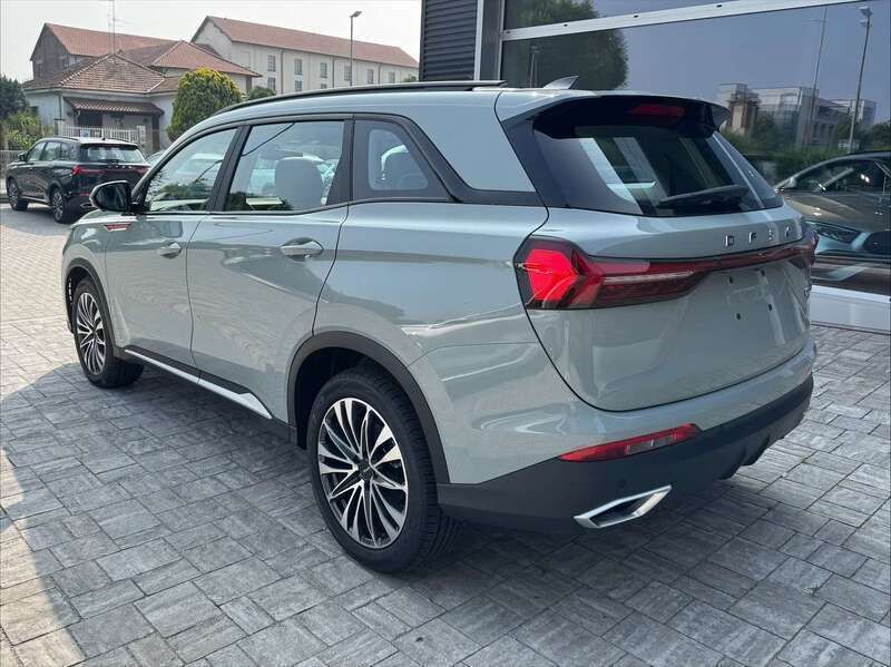 Nuova DFSK Fengon 177 CV (130 kW) 2025 Grigio SUV