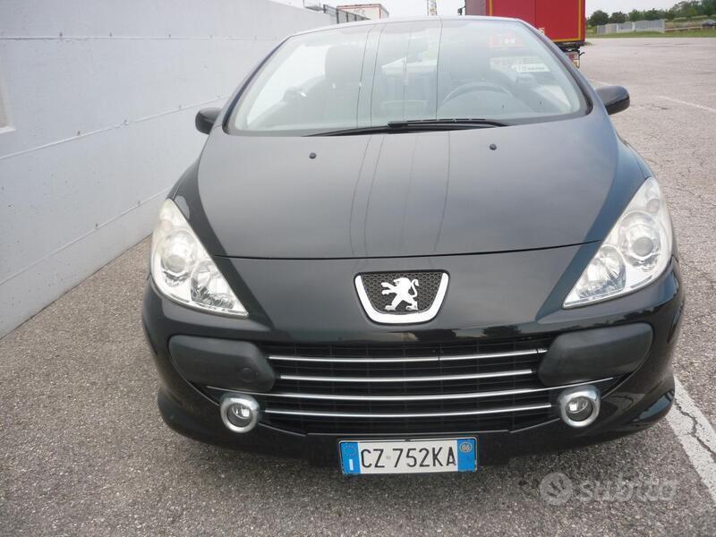 Usato 2006 Peugeot 307 CC 1.6 Benzin 109 CV (6.499 €)