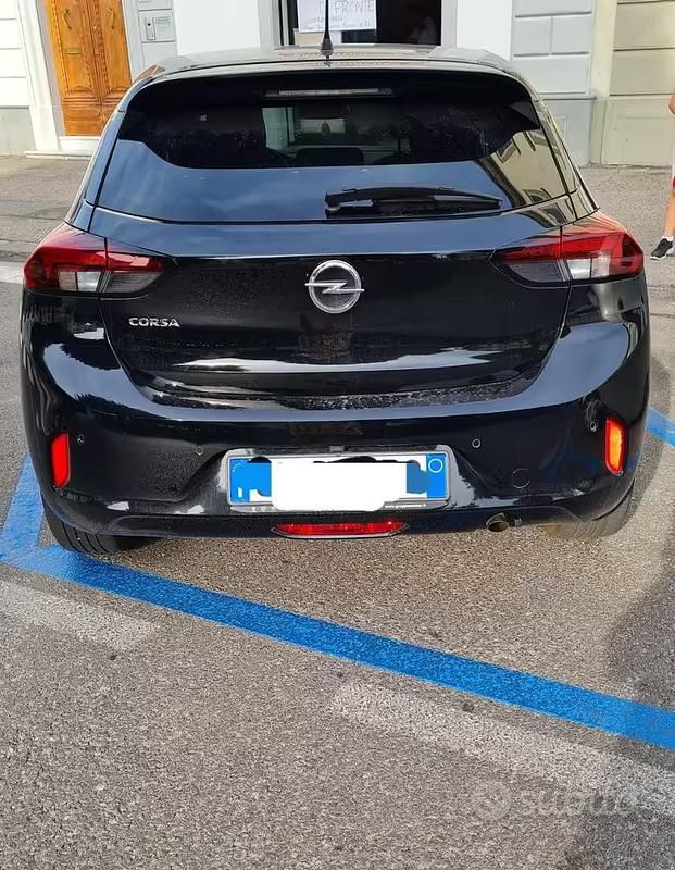 Usata Opel Corsa 100 CV (73 kW) 2023 Nero Utilitaria