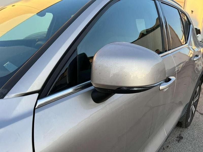 Usata Volvo XC40 Core 211 CV (155 kW) 2023 Grigio SUV