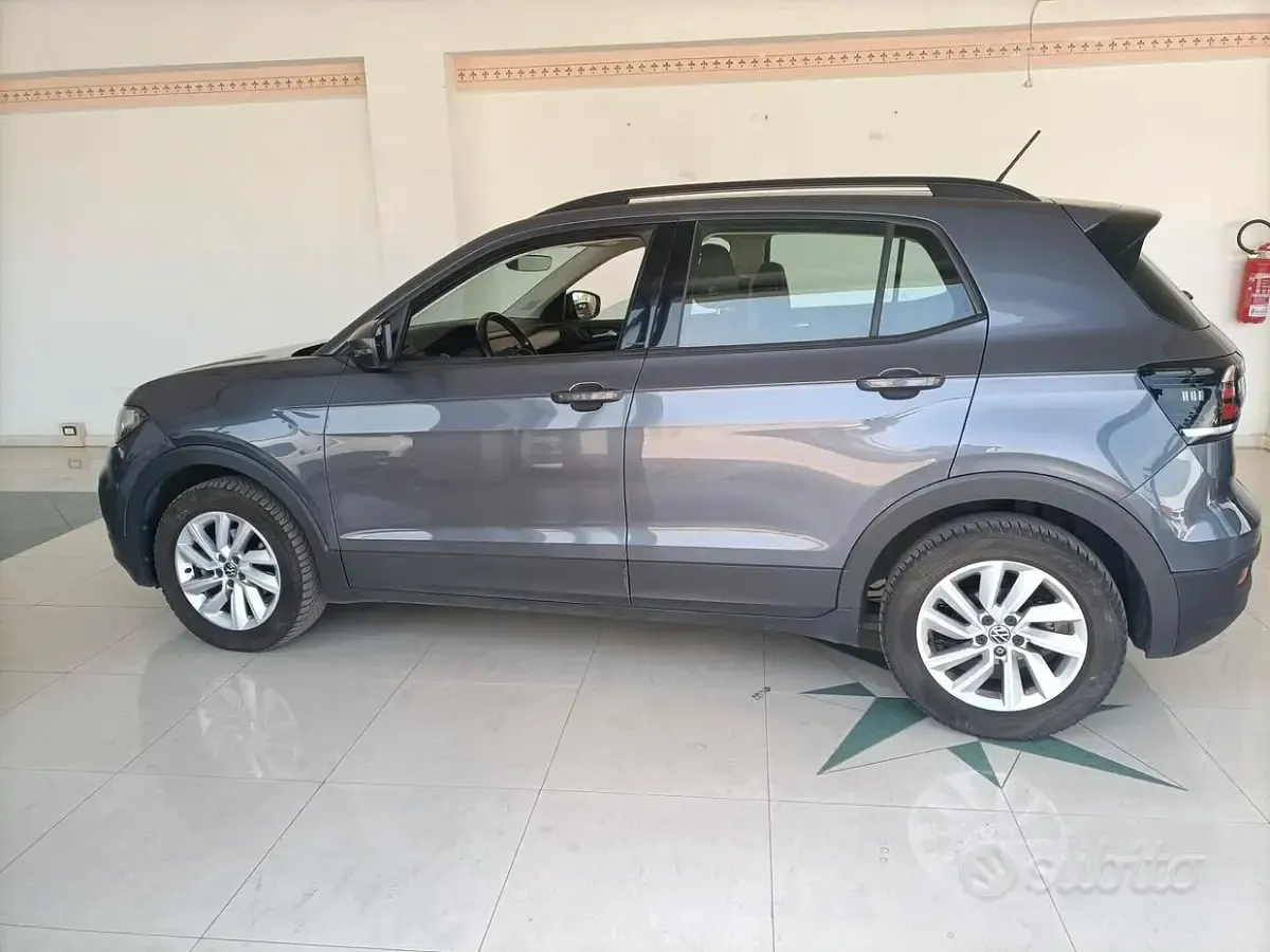 Usata VW T-Cross Advance 95 CV (69 kW) 2022 Grigio SUV