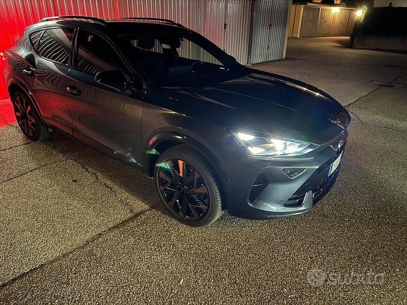 Grigio Usata 2025 Cupra Formentor SUV | 35.500 € (Molto cara) - Immagine 1/4