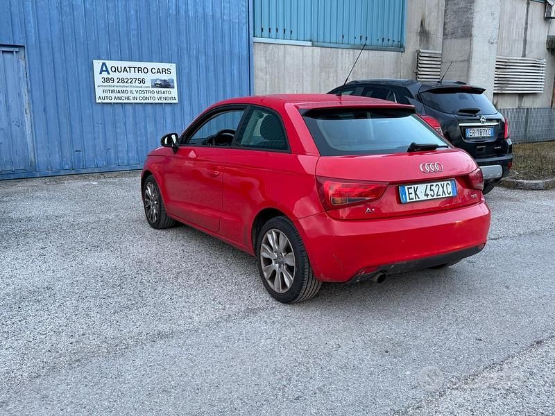 Usata Audi A1 Attraction 86 CV (63 kW) 2011 Rosso Utilitaria