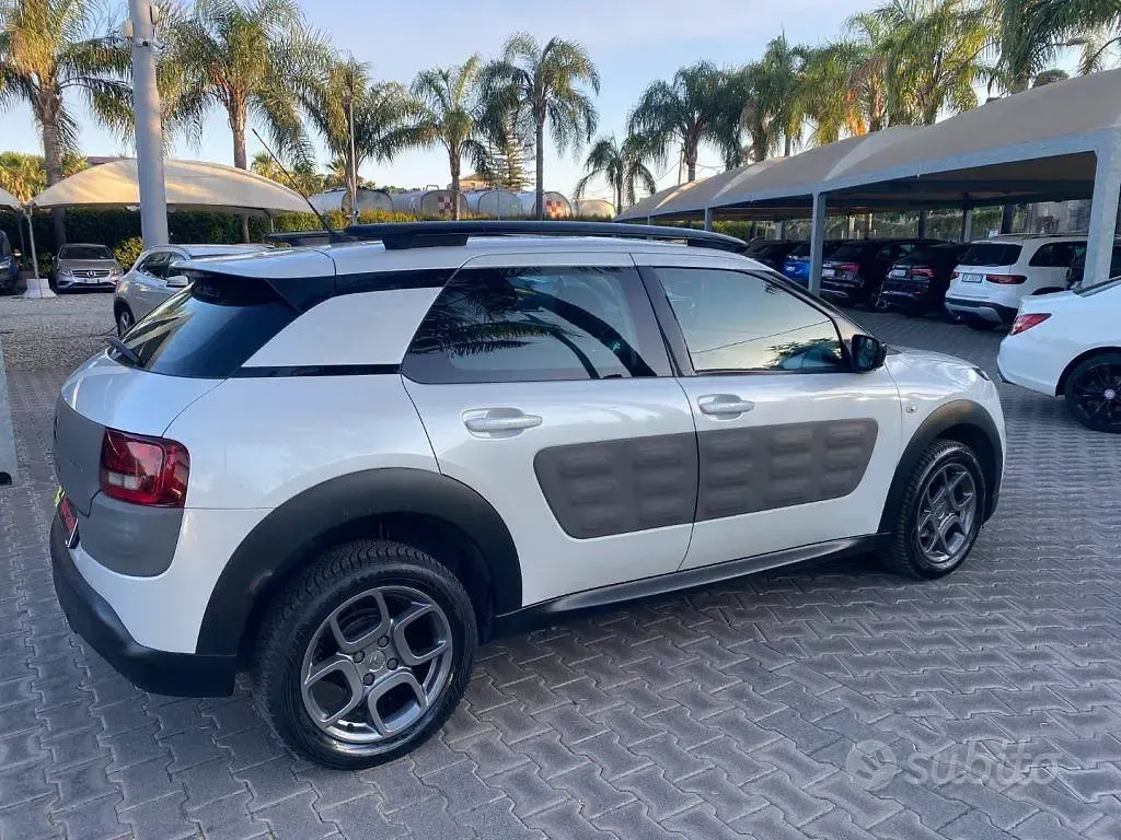 Usata Citroën C4 PureTech 82 CV (60 kW) 2015 Bianco SUV