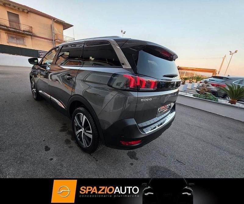 Usata Peugeot 5008 GT-line 131 CV (96 kW) 2021 Grigio Monovolume