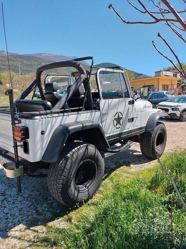 Usata Jeep CJ 1981 Bianco SUV
