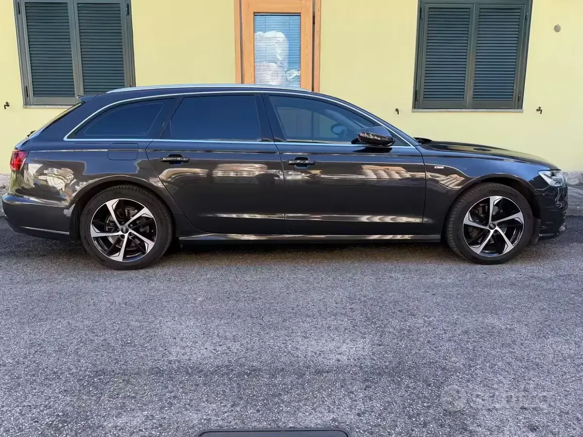 Usata Audi A6 190 CV (139 kW) 2016 Nero Station wagon