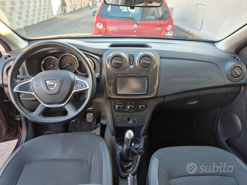 Usata Dacia Sandero Stepway 90 CV (66 kW) 2017