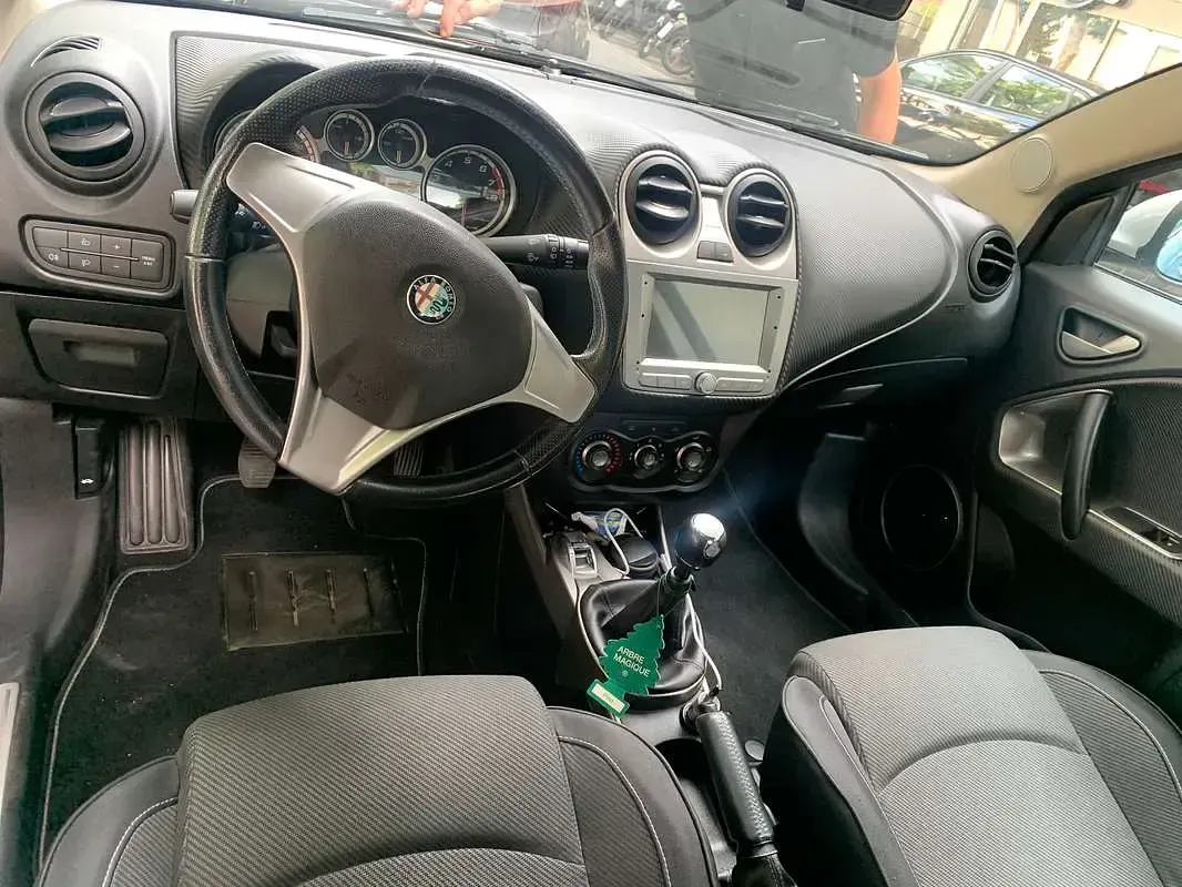 Usata Alfa Romeo MiTo Distinctive 155 CV (114 kW) 2009 Argento Utilitaria
