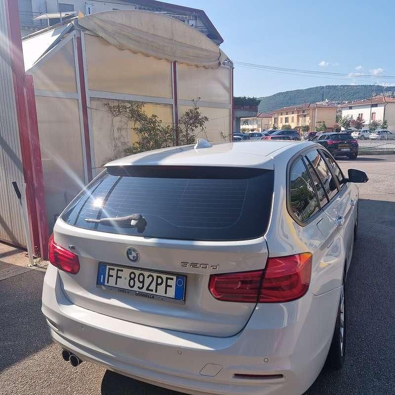Usata BMW 320 190 CV (139 kW) 2016 Bianco Station wagon