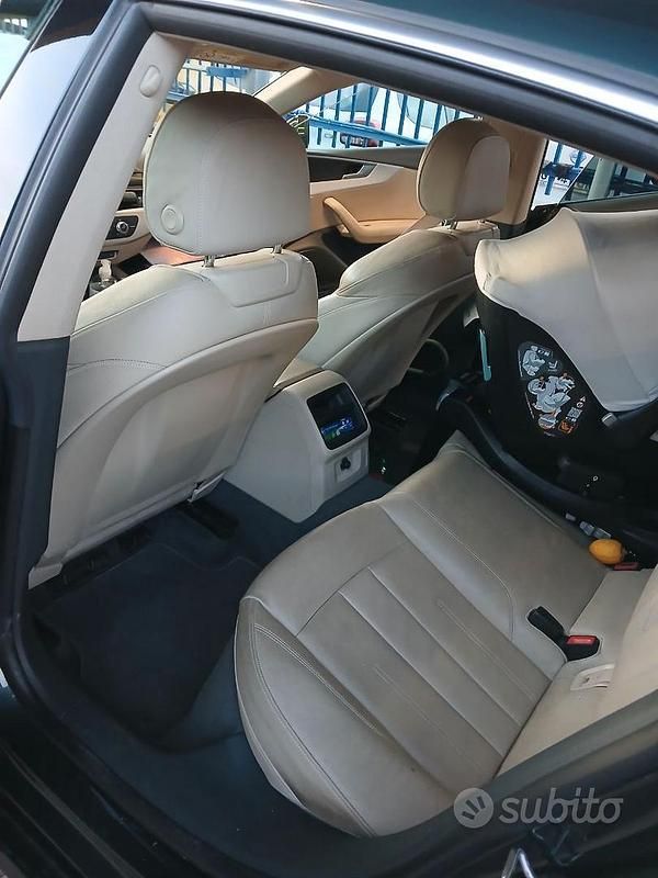 Usata Audi A5 190 CV (139 kW) 2018 Verde Berlina
