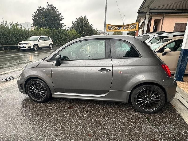 Usata Abarth 595 165 CV (121 kW) 2023 Grigio Berlina
