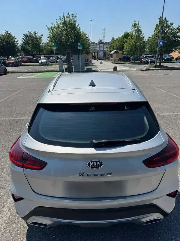 Usata Kia XCeed Style 116 CV (85 kW) 2020 Argento SUV