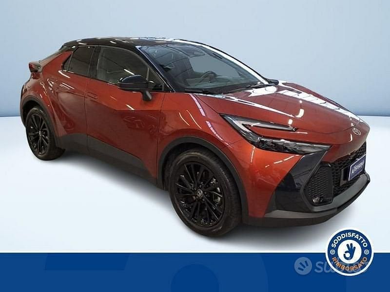 Usata Toyota C-HR Sport 223 CV (164 kW) 2025 Rosso metallizzato SUV