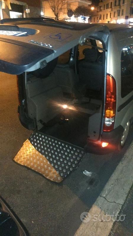 Usata Renault Kangoo 2005 Grigio Monovolume