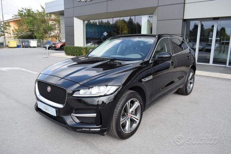 Nero Usata 2016 Jaguar F-Pace R-Sport SUV | 17.000 € (Ottimo prezzo) - Immagine 1/4