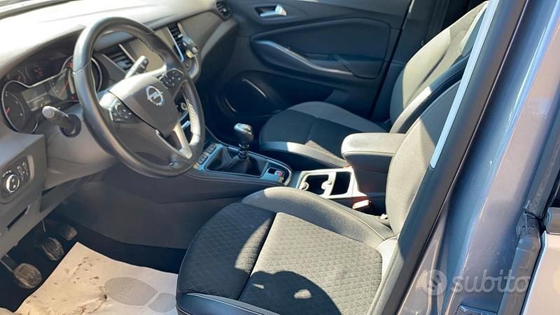 Usata Opel Grandland X Innovation 120 CV (88 kW) 2018 Grigio SUV
