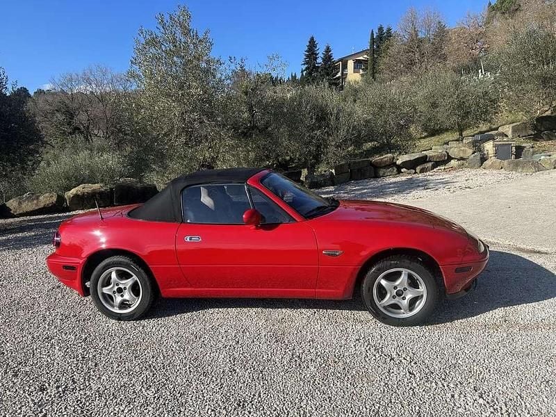 Usata Mazda MX5 90 CV (66 kW) 1996 Cabrio