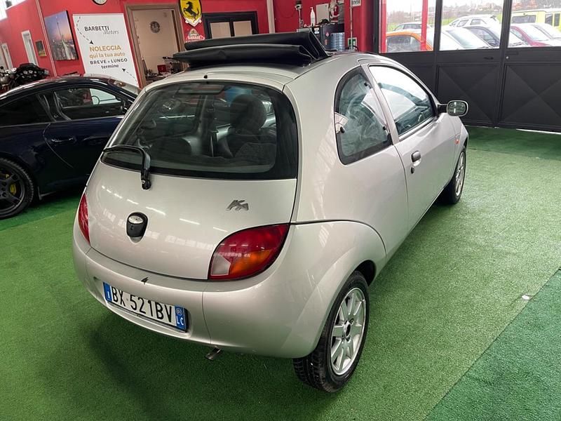 Usata Ford Ka 60 CV (44 kW) 2002 Argento Utilitaria