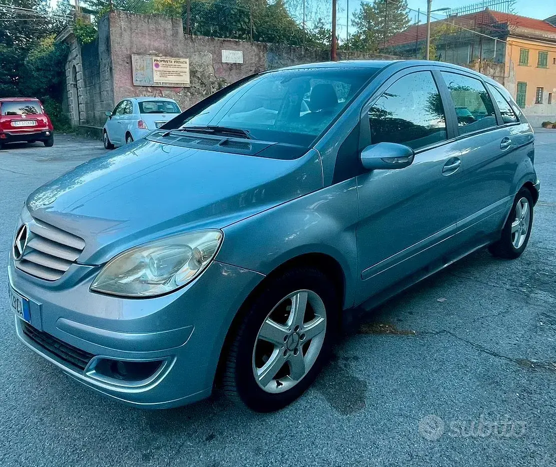 Usata Mercedes B180 109 CV (80 kW) 2008 Monovolume