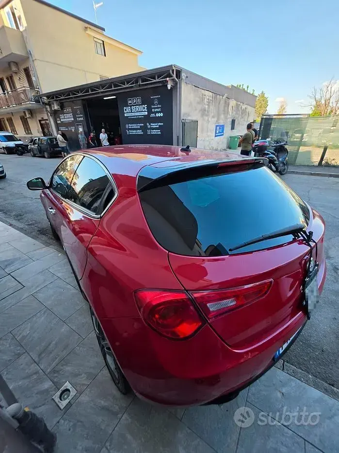 Usata Alfa Romeo Giulietta Exclusive 175 CV (128 kW) 2015 Rosso Utilitaria
