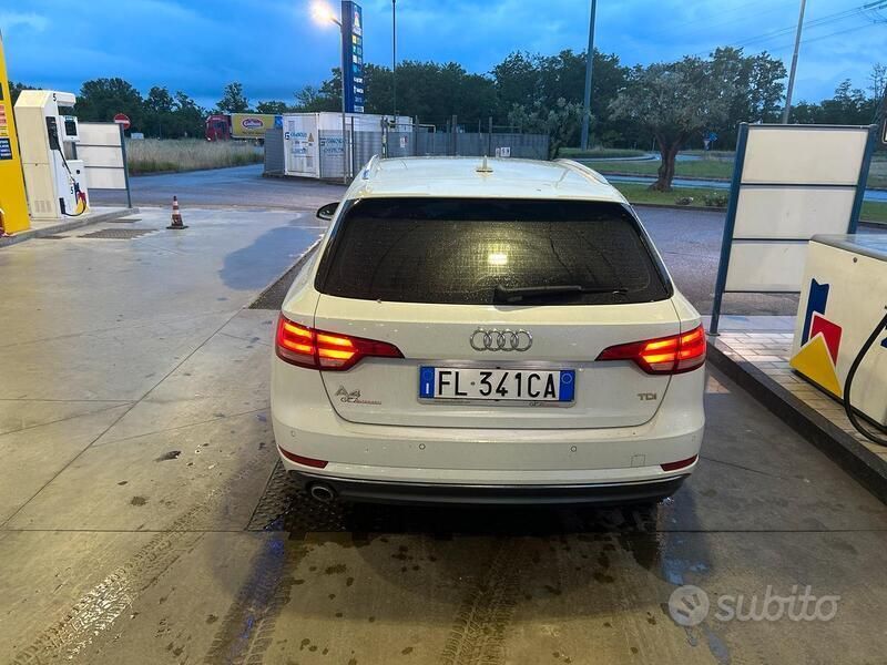 Usata Audi A4 150 CV (110 kW) 2017 Bianco Berlina