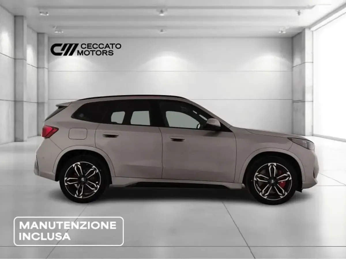 Usata BMW X1 M Sport 163 CV (119 kW) 2026 Spacesilber metallizzato SUV