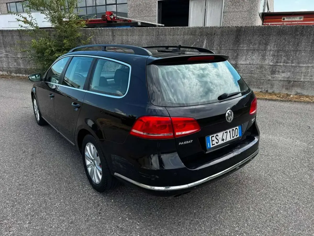 Usata VW Passat Highline 140 CV (102 kW) 2013 Nero Station wagon