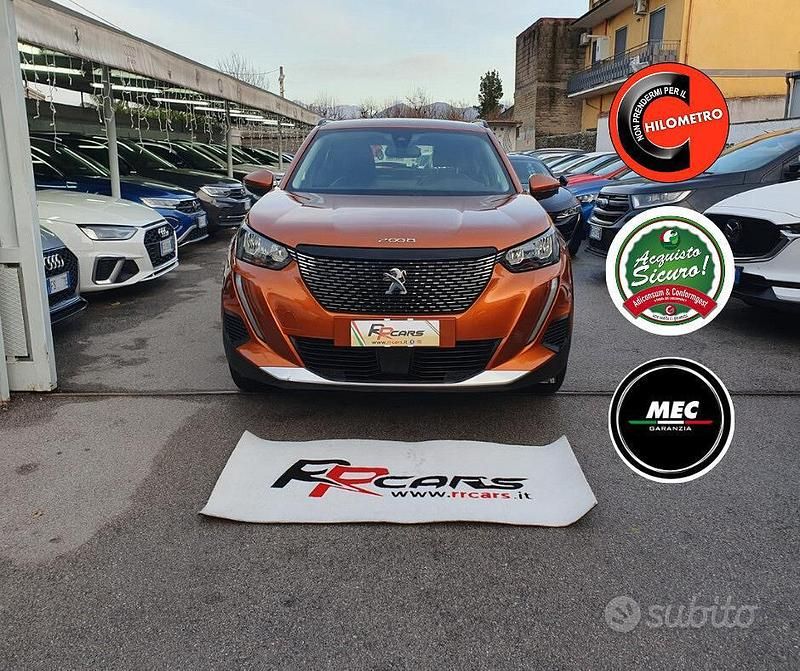 Usata Peugeot 2008 Allure 139 CV (102 kW) 2020 Arancione SUV