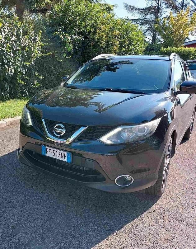 Usata Nissan Qashqai 130 CV (95 kW) 2016 Nero SUV