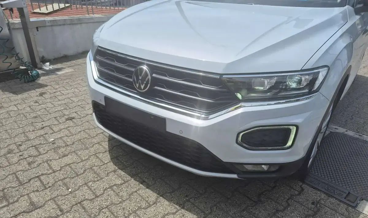 Usata VW T-Roc Style 110 CV (80 kW) 2021 Argento SUV