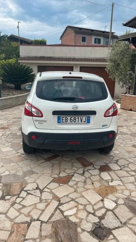 Usata Nissan Qashqai 115 CV (84 kW) 2010 Bianco SUV