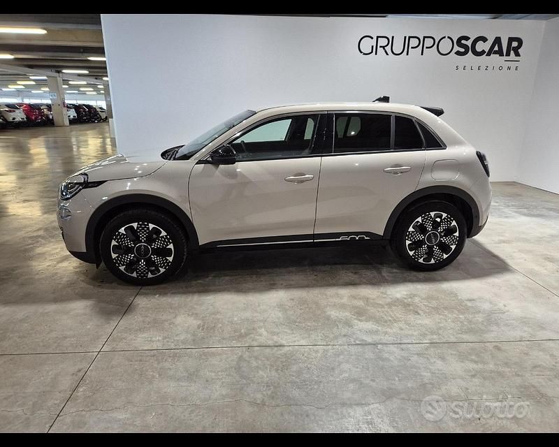 Usata Fiat 600 100 CV (73 kW) 2025 Giallo SUV