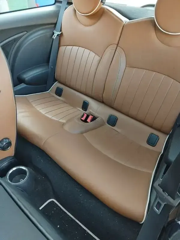 Usata Mini Cooper S 174 CV (127 kW) 2010 Marrone Utilitaria