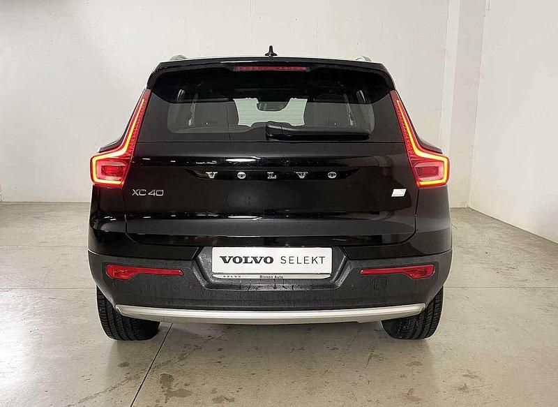 Usata Volvo XC40 Core 211 CV (155 kW) 2023 Nero SUV