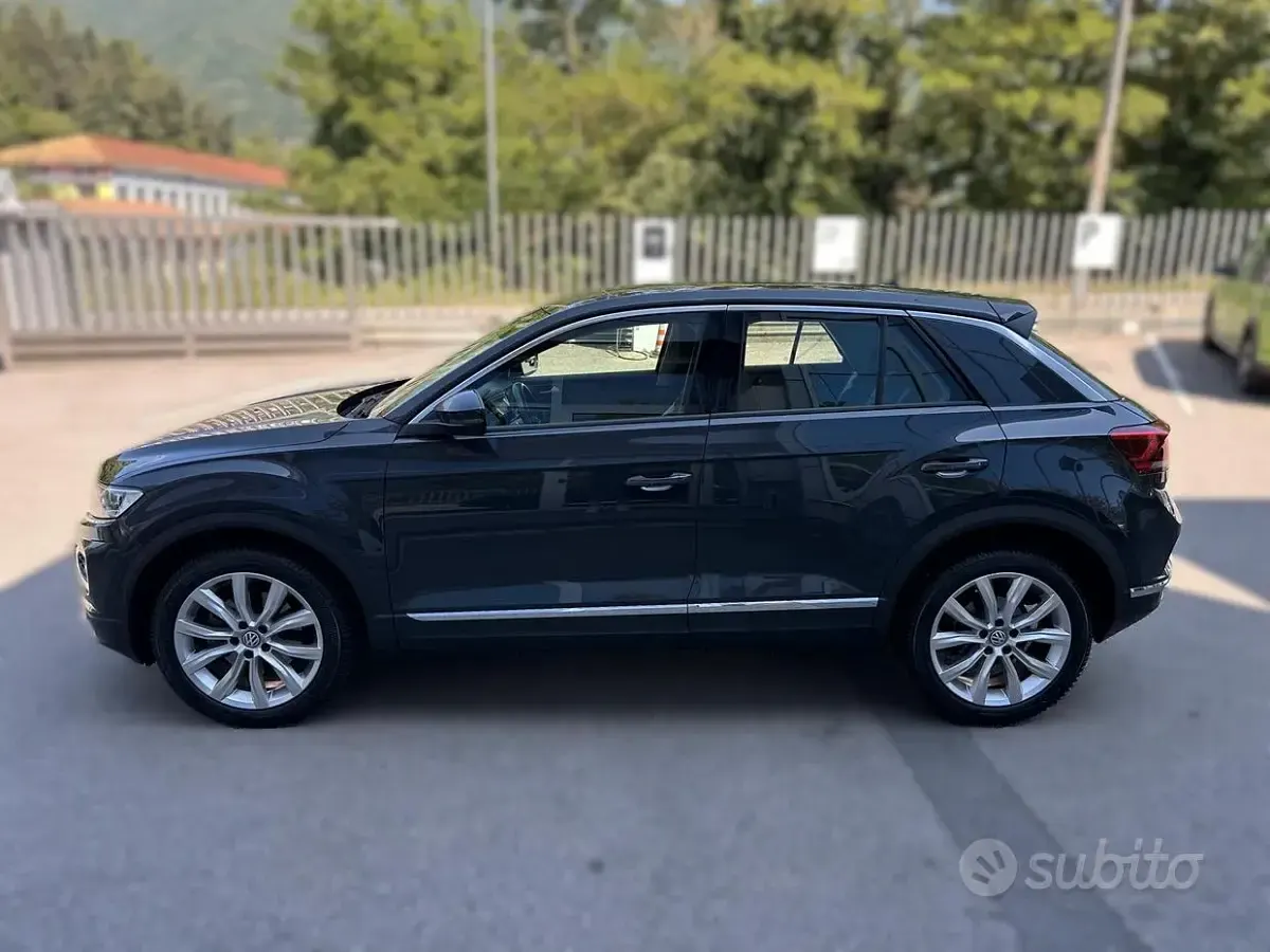 Usata VW T-Roc Advance 150 CV (110 kW) 2019 Grigio SUV