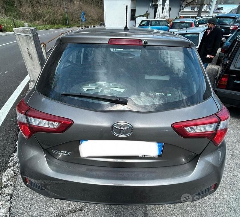 Usata Toyota Yaris 2018 Marrone Utilitaria